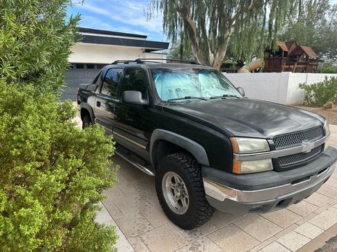 Used 2005 Chevrolet Avalanche Z71 w/ Preferred Equipment Group image 5