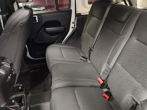 Used 2019 Jeep Wrangler Unlimited Sport S image 20