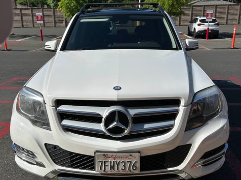 Used 2014 Mercedes-Benz GLK 350 4MATIC image 2