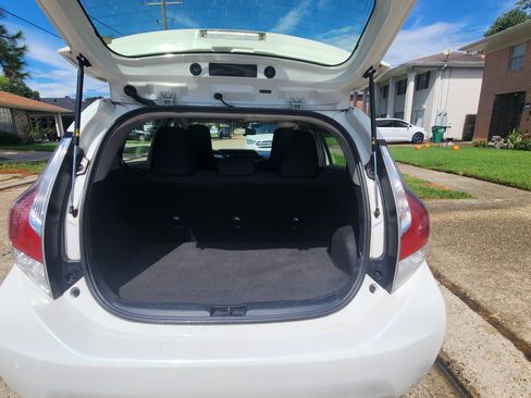 Used 2016 Toyota Prius C Two image 12