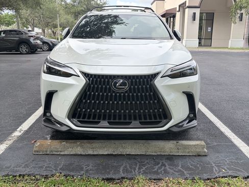 Used 2025 Lexus NX 350h AWD w/ Premium Package image 4