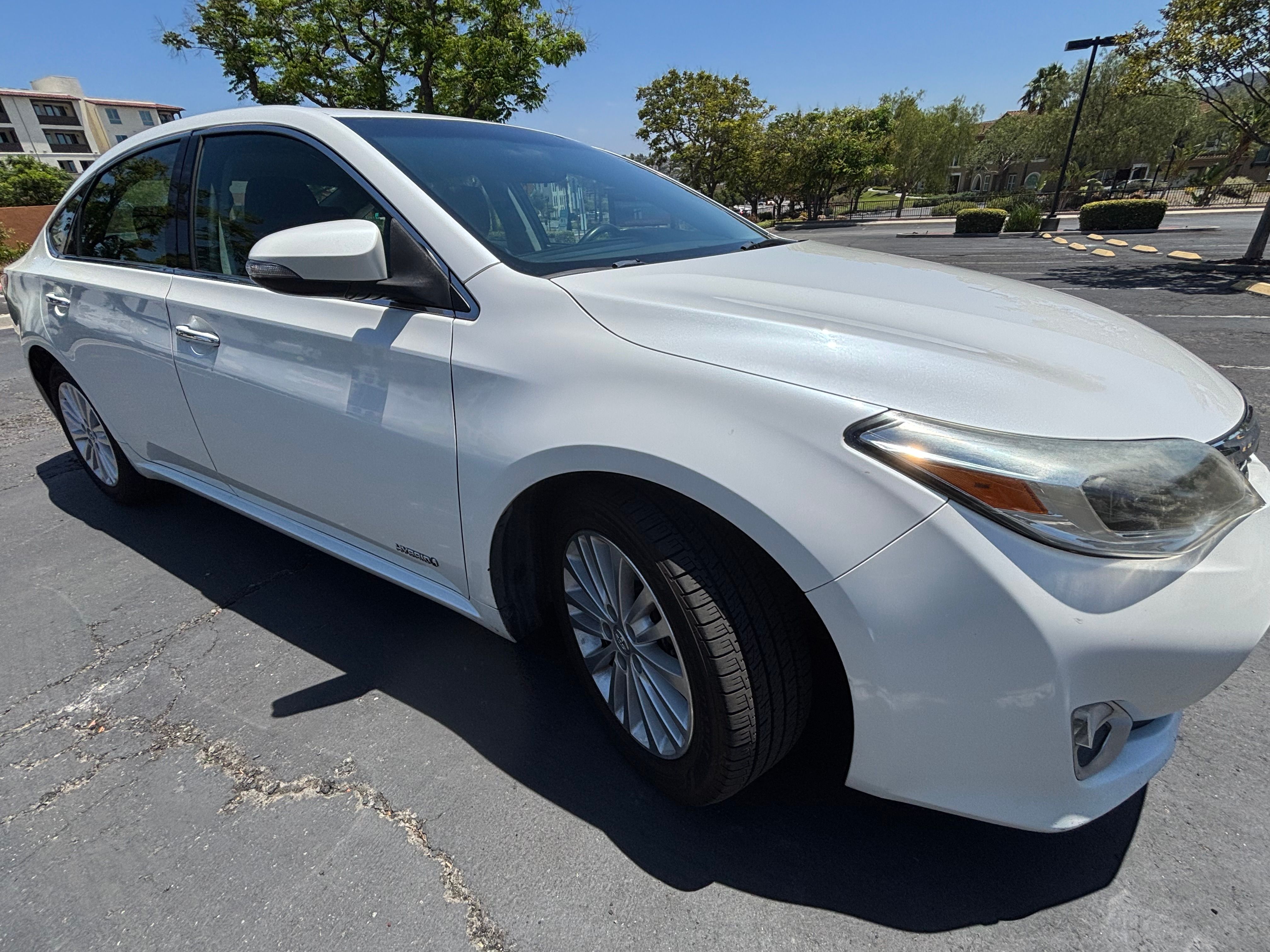Used 2014 Toyota Avalon XLE Premium FWD image 11
