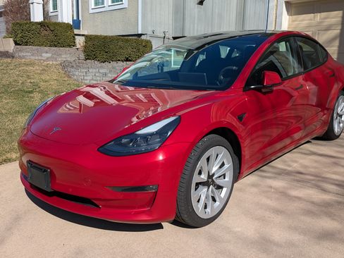 Used 2022 Tesla Model 3 Long Range image 12
