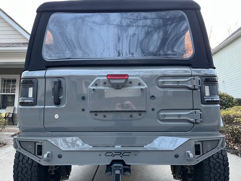 Used 2019 Jeep Wrangler Sport image 5