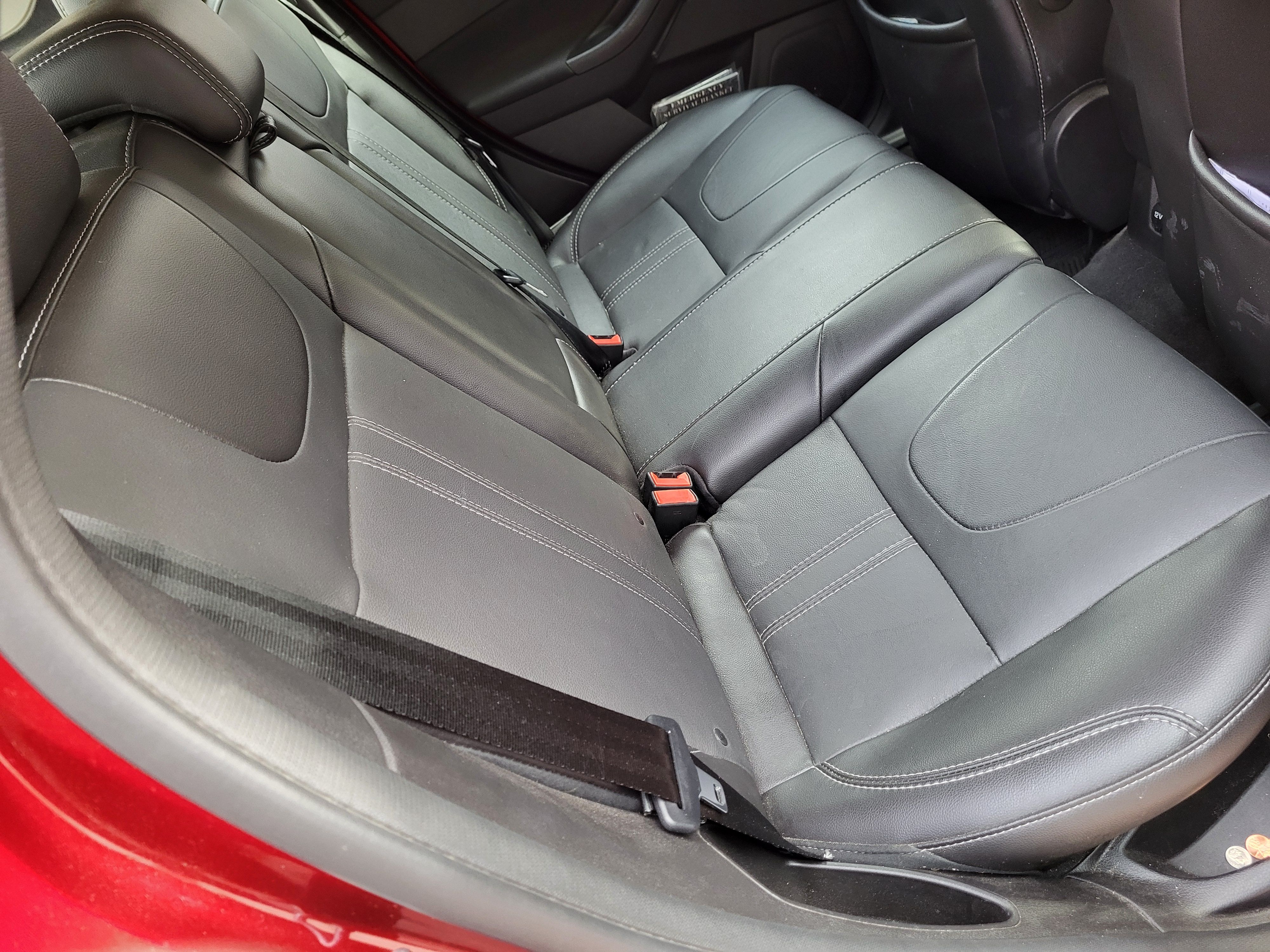 Used 2014 Ford Focus Titanium FWD image 6