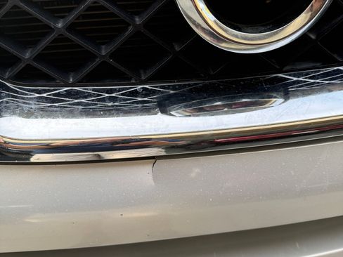 Used 2011 Nissan Pathfinder SV image 19