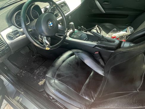 Used 2006 BMW Z4 3.0i RWD image 6