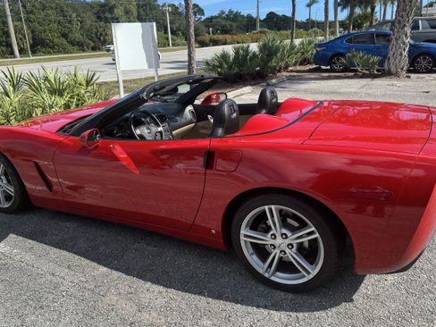 Used 2008 Chevrolet Corvette Convertible w/ Preferred Equipment Group image 4