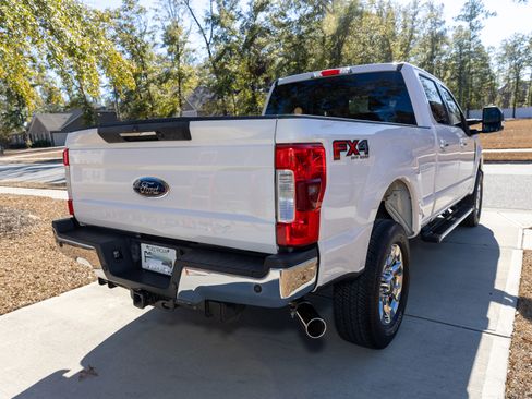 Used 2018 Ford F250 Lariat w/ Lariat Ultimate Package image 10