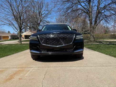 Used 2023 Genesis GV80 2.5T w/ Prestige Package AWD/4WD image 2