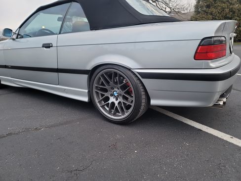 Used 1998 BMW M3 Convertible image 10