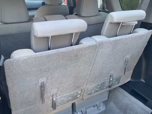 Used 2012 Toyota RAV4 FWD w/ Value Pkg image 17
