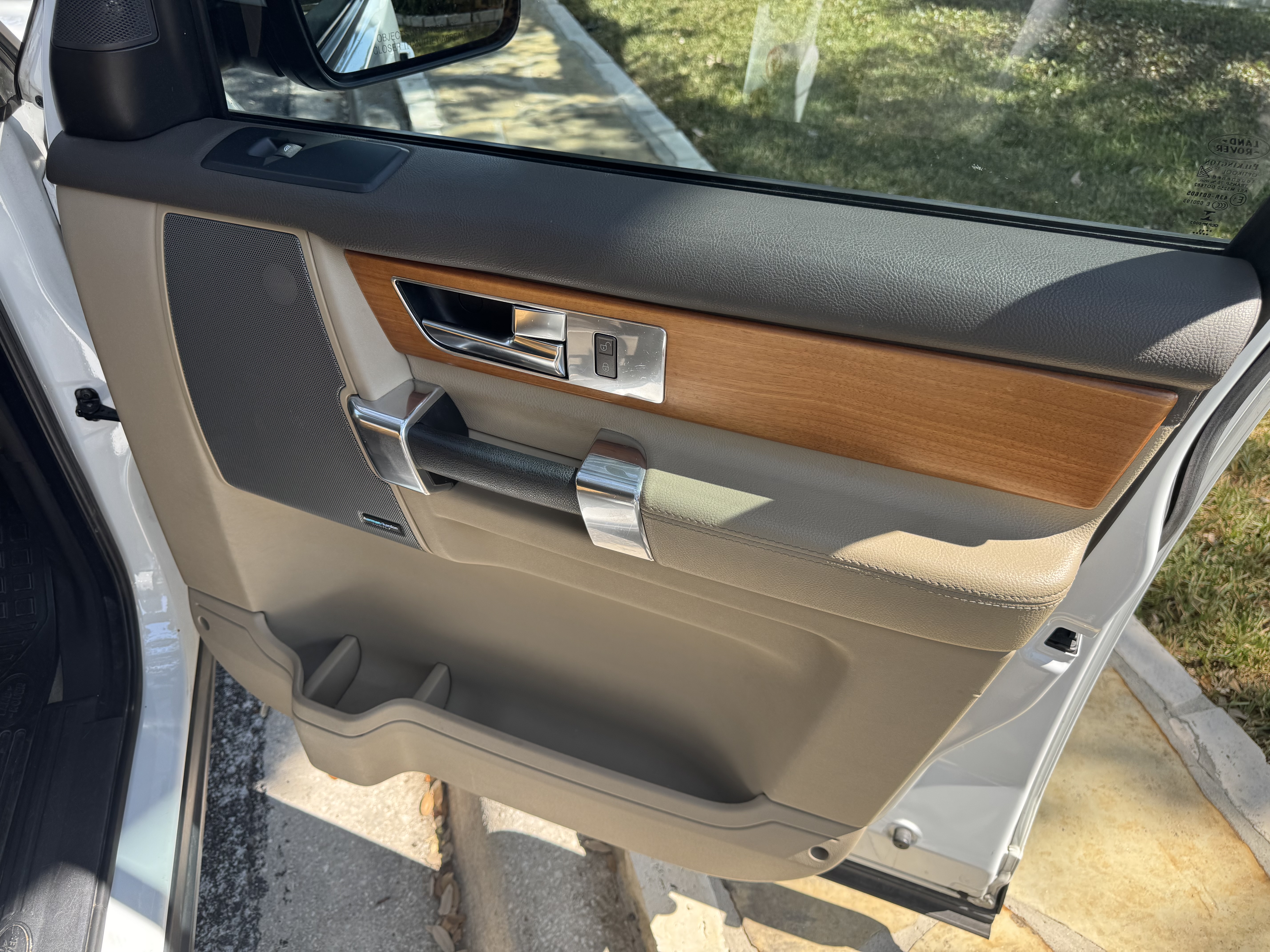 Used 2013 Land Rover LR4 HSE LUX AWD/4WD image 13