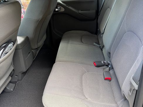 Used 2019 Nissan Frontier SV w/ Value Truck Package image 10