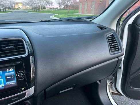Used 2015 Mitsubishi Outlander Sport GT FWD image 18