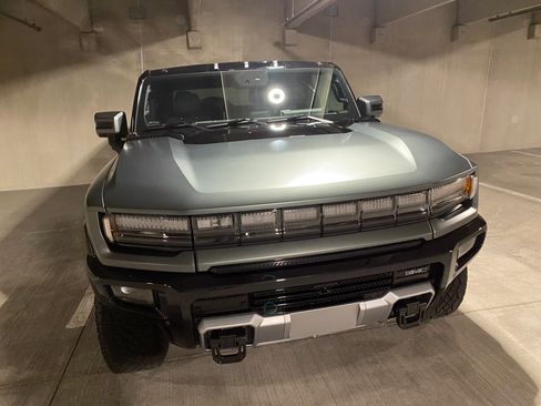 Used 2024 GMC Hummer EV 3X w/ Extreme Off-Road Package AWD/4WD image 8