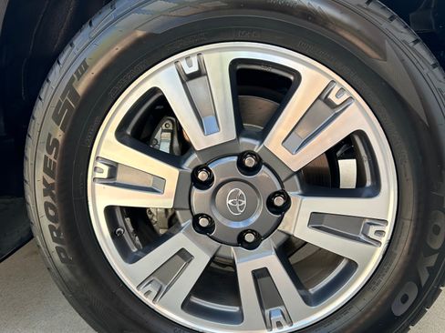 Used 2020 Toyota Tundra 1794 Edition AWD/4WD image 22