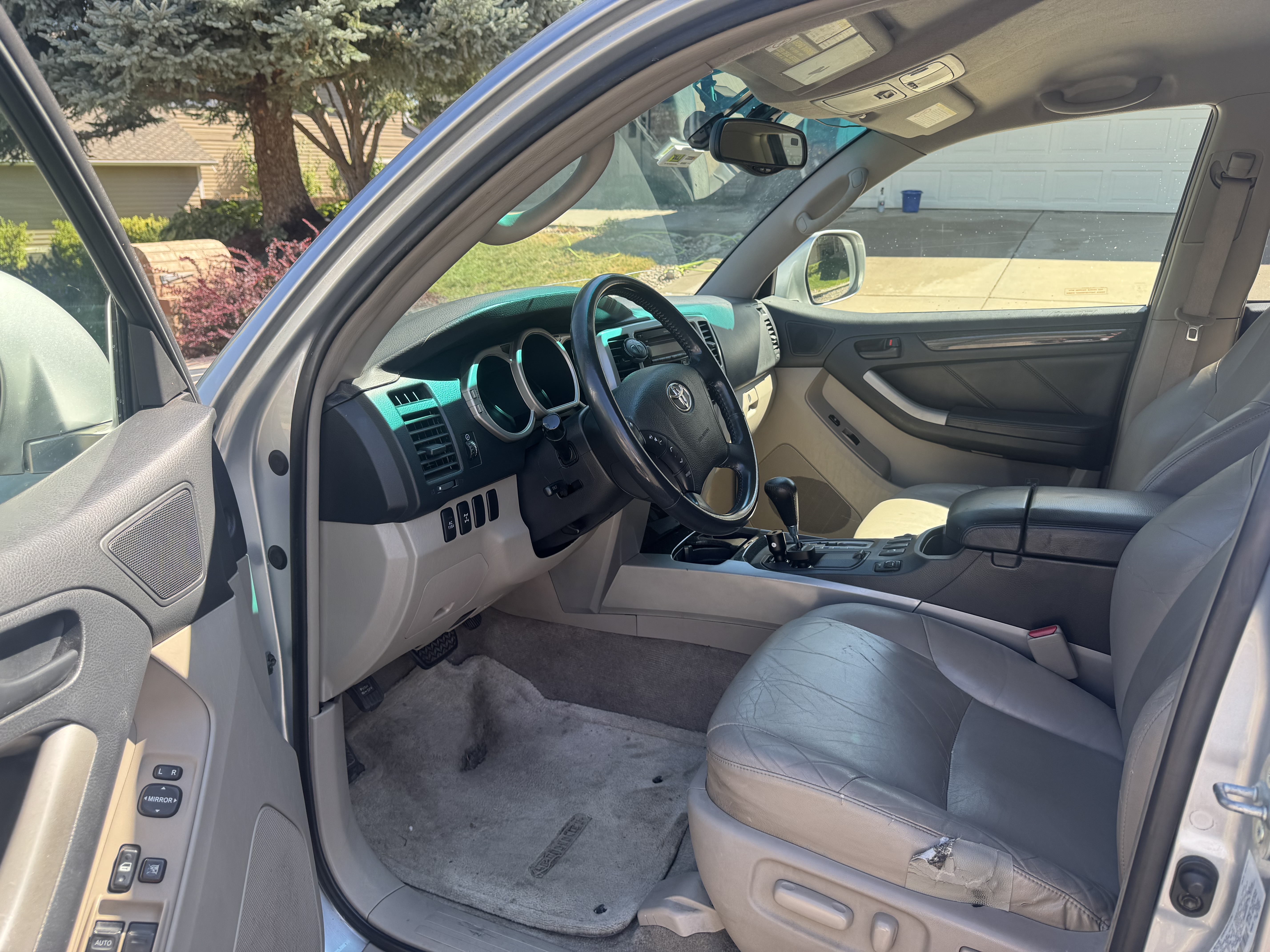 Used 2004 Toyota 4Runner Limited AWD/4WD image 8