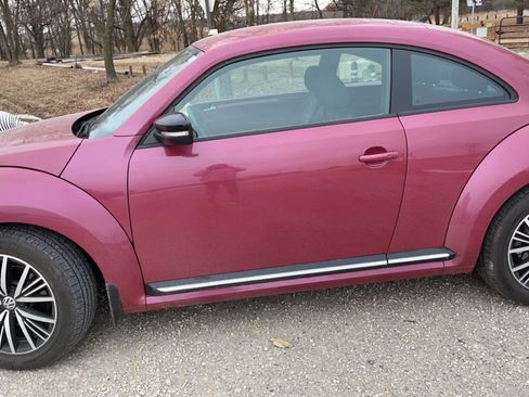 Used 2017 Volkswagen Beetle #PinkBeetle image 10