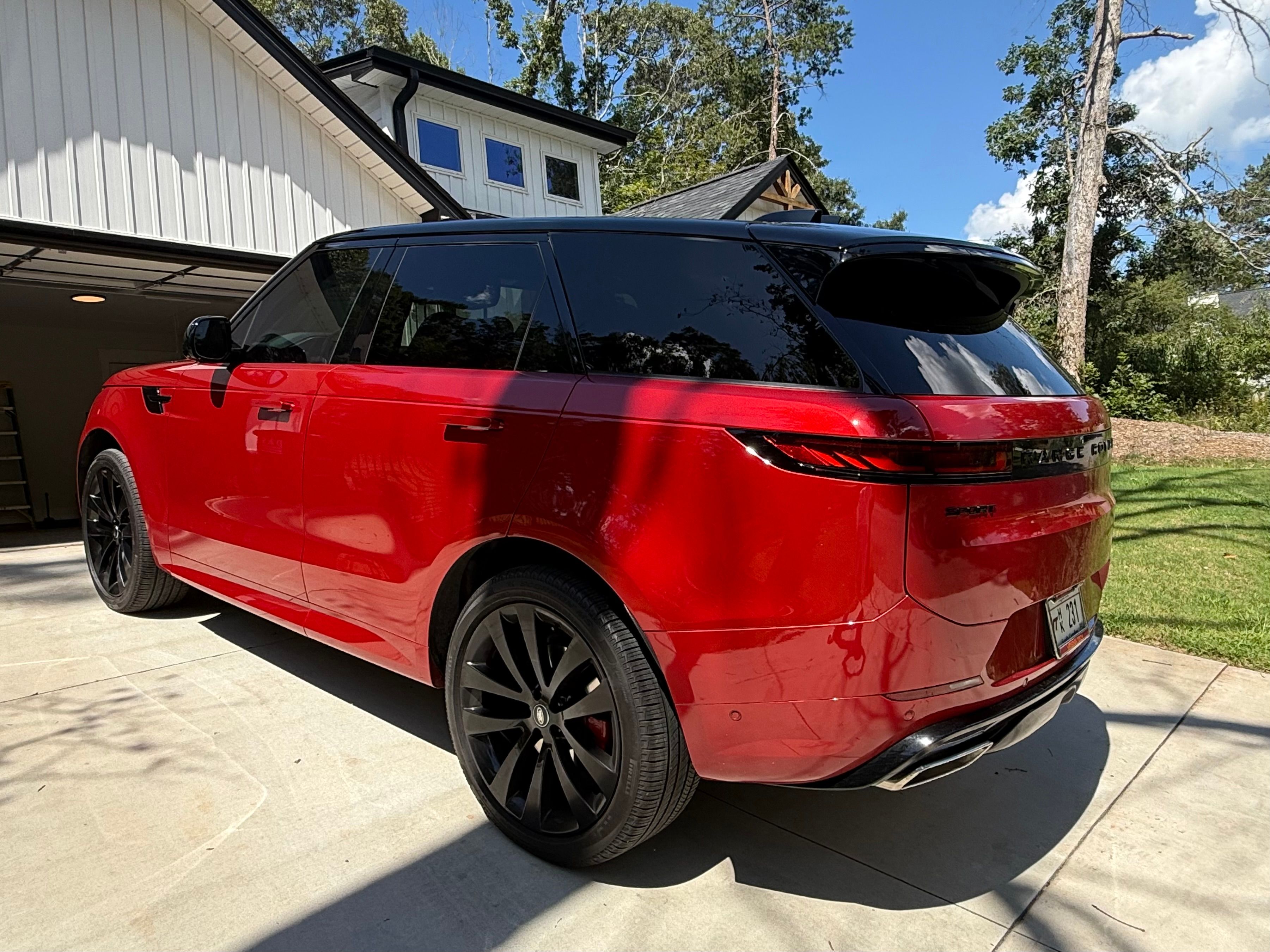 Used 2025 Land Rover Range Rover Sport Dynamic SE AWD/4WD image 8