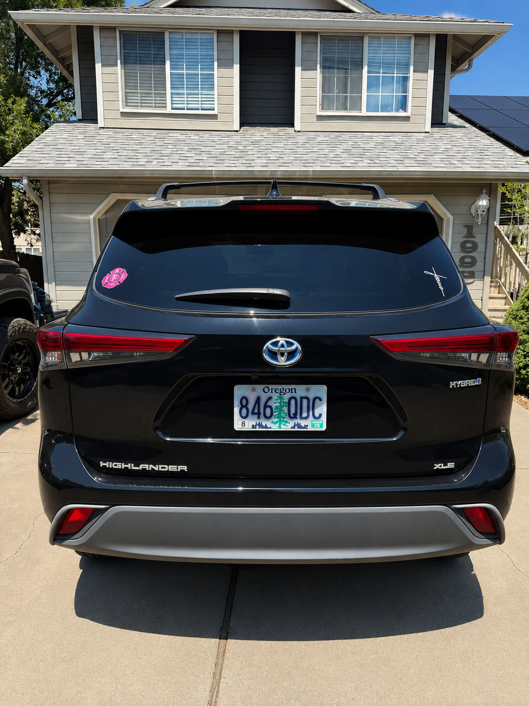 Used 2021 Toyota Highlander XLE AWD/4WD image 17