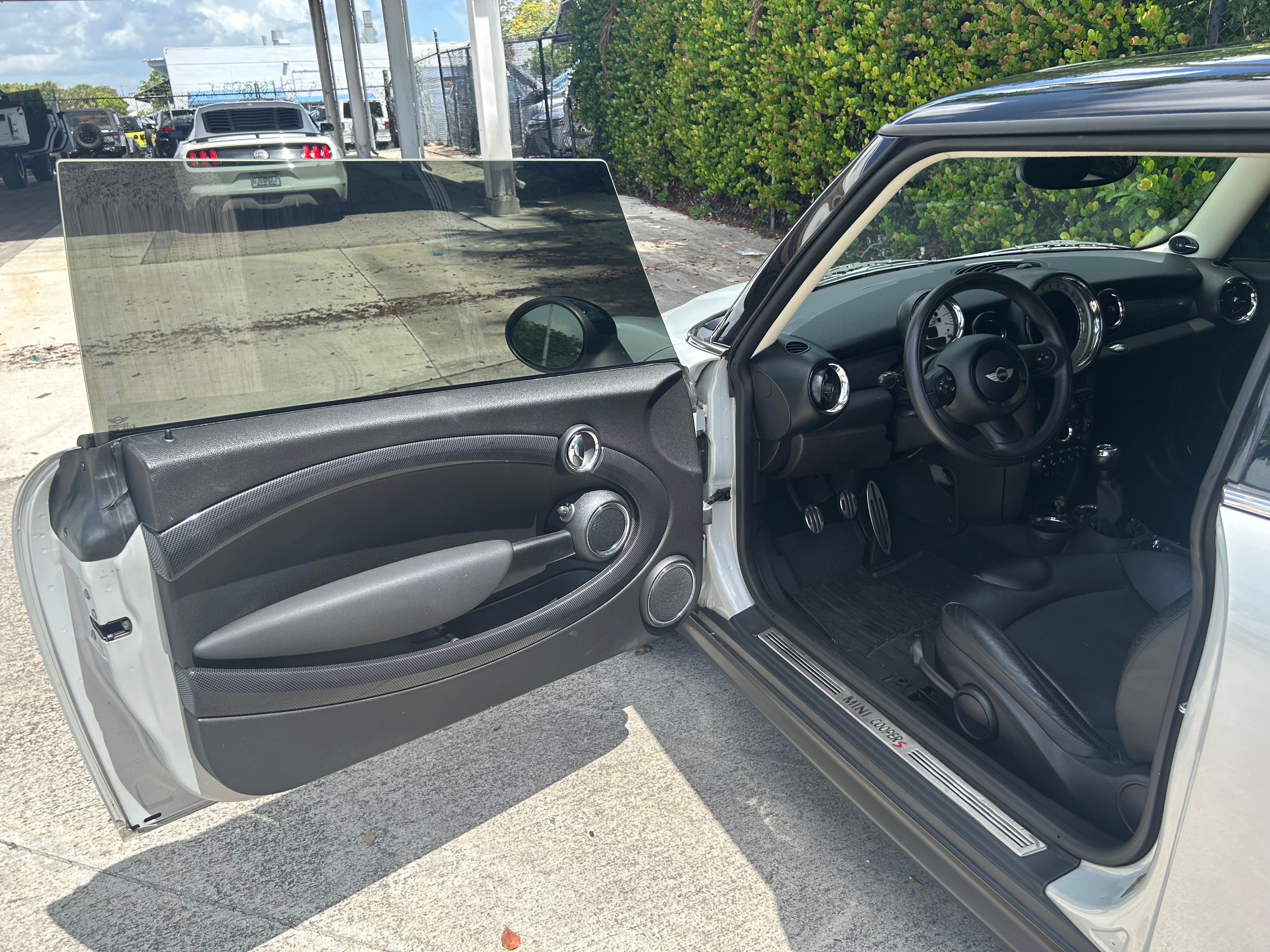 Used 2012 MINI Cooper S FWD image 11