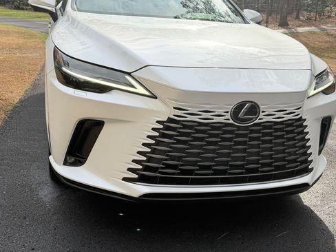 Used 2023 Lexus RX 350 FWD w/ Cold Area Package image 4