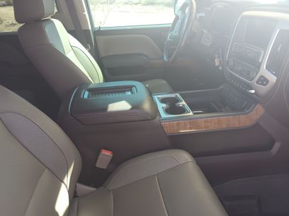 Used 2018 GMC Sierra 1500 SLT w/ SLT Premium Package