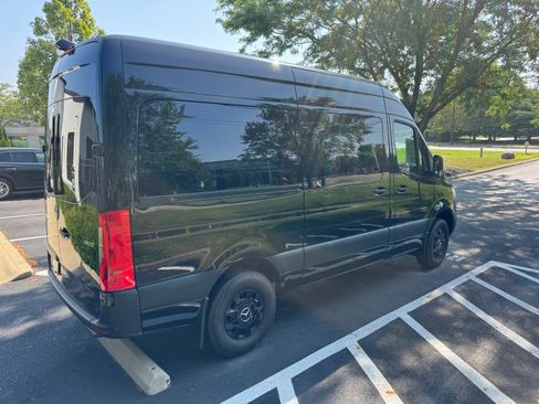Used 2019 Mercedes-Benz Sprinter 1500 image 5