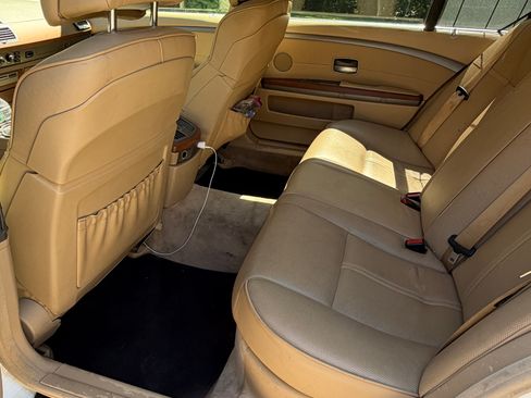 Used 2005 BMW 745Li RWD image 13