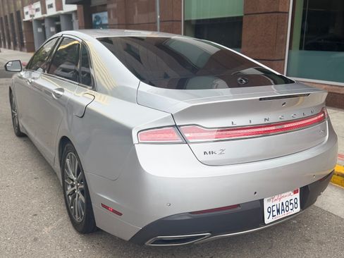 Used 2018 Lincoln MKZ Premiere FWD image 5