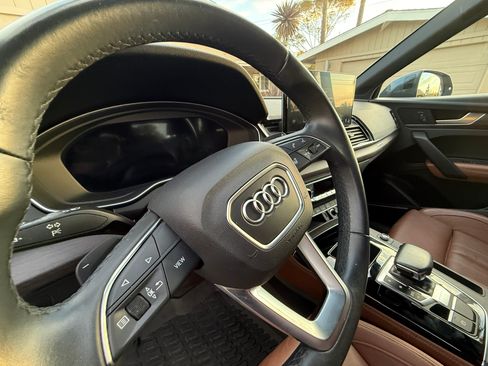 Used 2021 Audi Q5 Prestige w/ Prestige Package AWD/4WD image 16