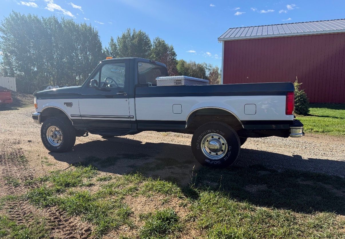 Used 1997 Ford F350 4x4 Regular Cab image 1
