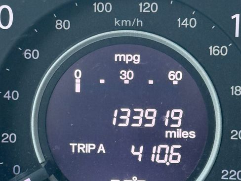 Used 2014 Honda CR-V LX image 2