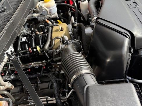 Used 2024 RAM 3500 Tradesman w/ Chrome Appearance Group image 13