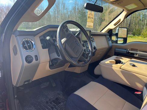 Used 2016 Ford F250 Lariat w/ Chrome Package image 9