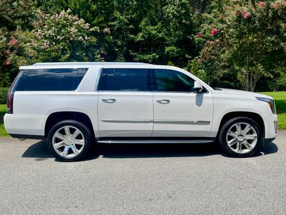 Used 2019 Cadillac Escalade ESV Luxury