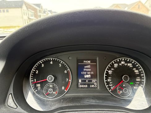 Used 2014 Volkswagen Passat 2.5 SE image 21