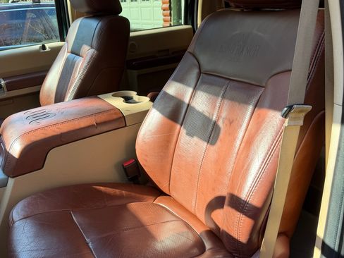 Used 2011 Ford F350 King Ranch w/ FX4 Off Road Pkg image 4