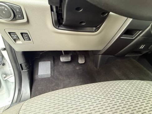 Used 2019 Ford F150 XLT w/ Equipment Group 302A Luxury image 15