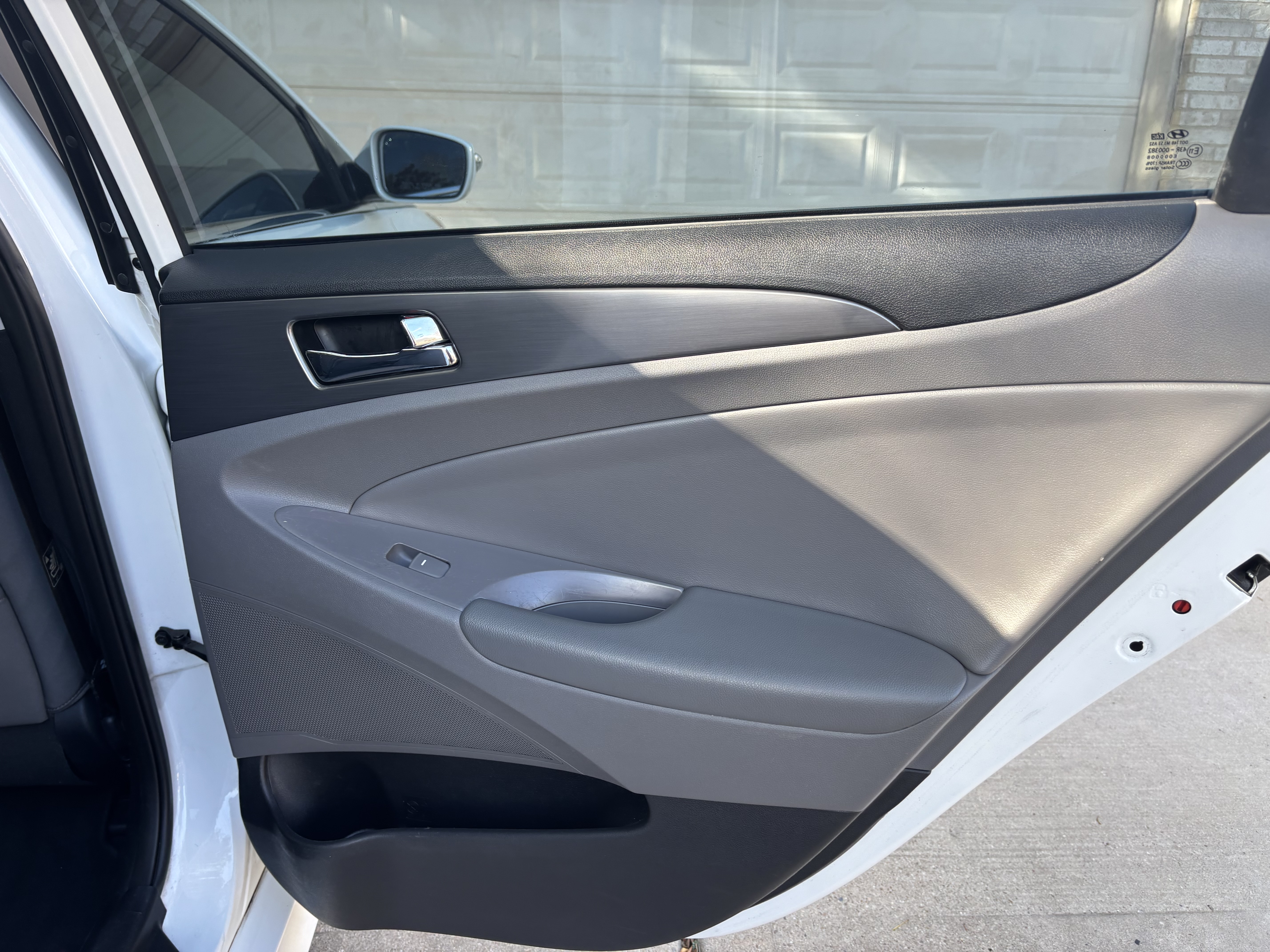 Used 2014 Hyundai Sonata Hybrid FWD image 20