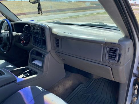 Used 2003 Chevrolet Silverado 3500 LS image 23