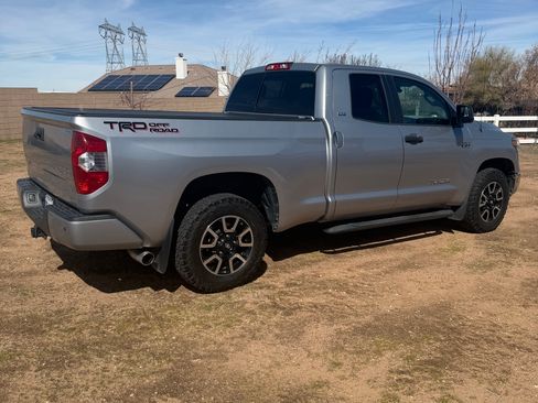 Used 2018 Toyota Tundra SR5 w/ TRD Off Road Package image 4