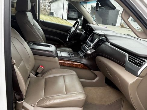 Used 2017 Chevrolet Suburban Premier image 8