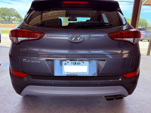Used 2018 Hyundai Tucson Value FWD image 4