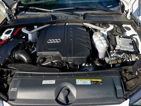Used 2021 Audi A4 2.0T Premium w/ Convenience Package image 12