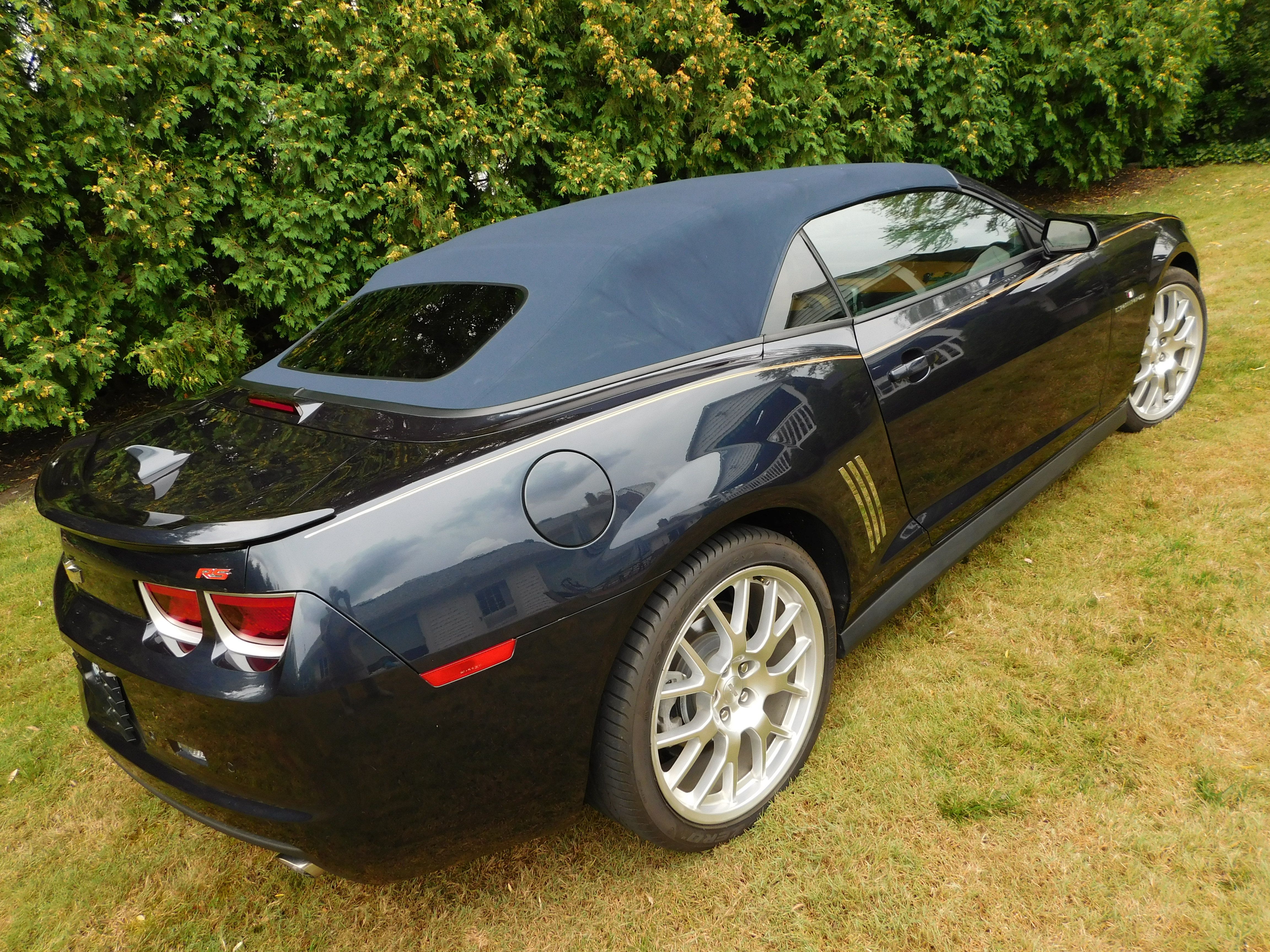 Used 2013 Chevrolet Camaro LT w/ Dusk Special Edition RWD image 2