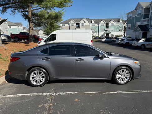 Used 2013 Lexus ES 350 w/ Luxury Pkg image 8