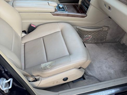 Used 2013 Mercedes-Benz E 350 4MATIC Sedan image 6