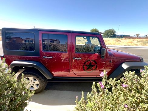 Used 2011 Jeep Wrangler Unlimited Sport AWD/4WD image 5